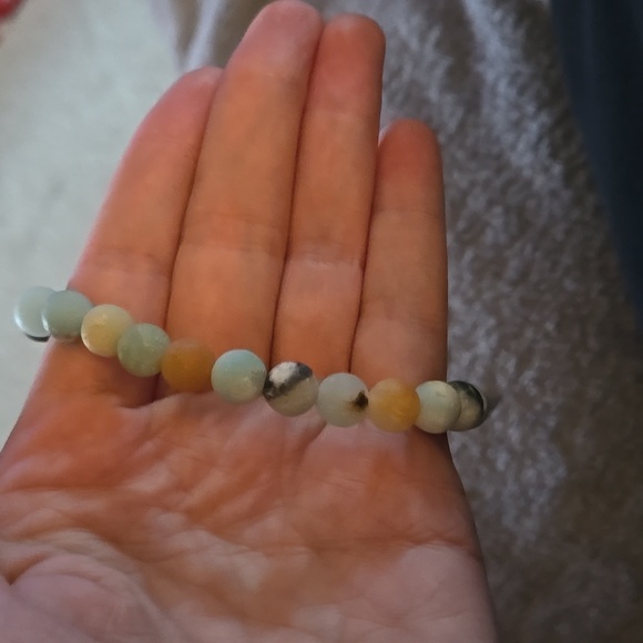 Amozonite natural gemstone bracelet c457 - Picture 2 of 3